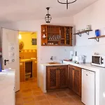 بيت للعطل Mountain Getaway For Hikers 2 *